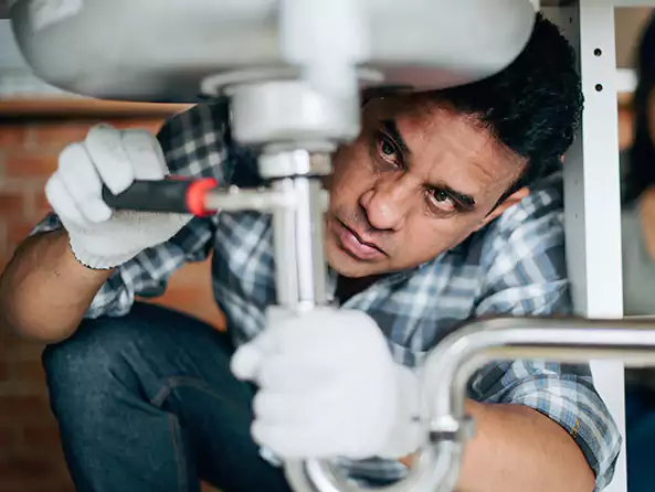  Why Choose Richmond West Plumbers for Clogged Sewer Line Repair in Richmond West, FL?